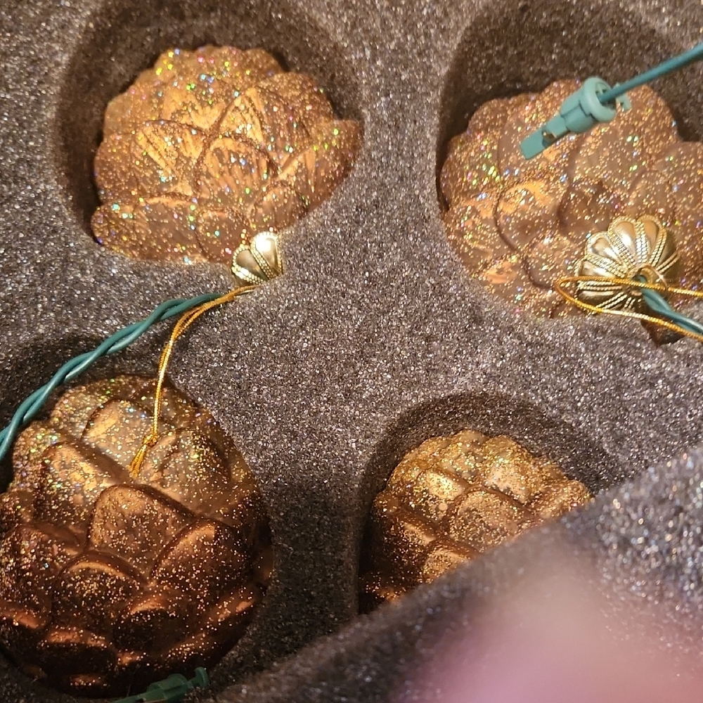 Gold Pinecone String Lights Nwb - Picture 4 of 4